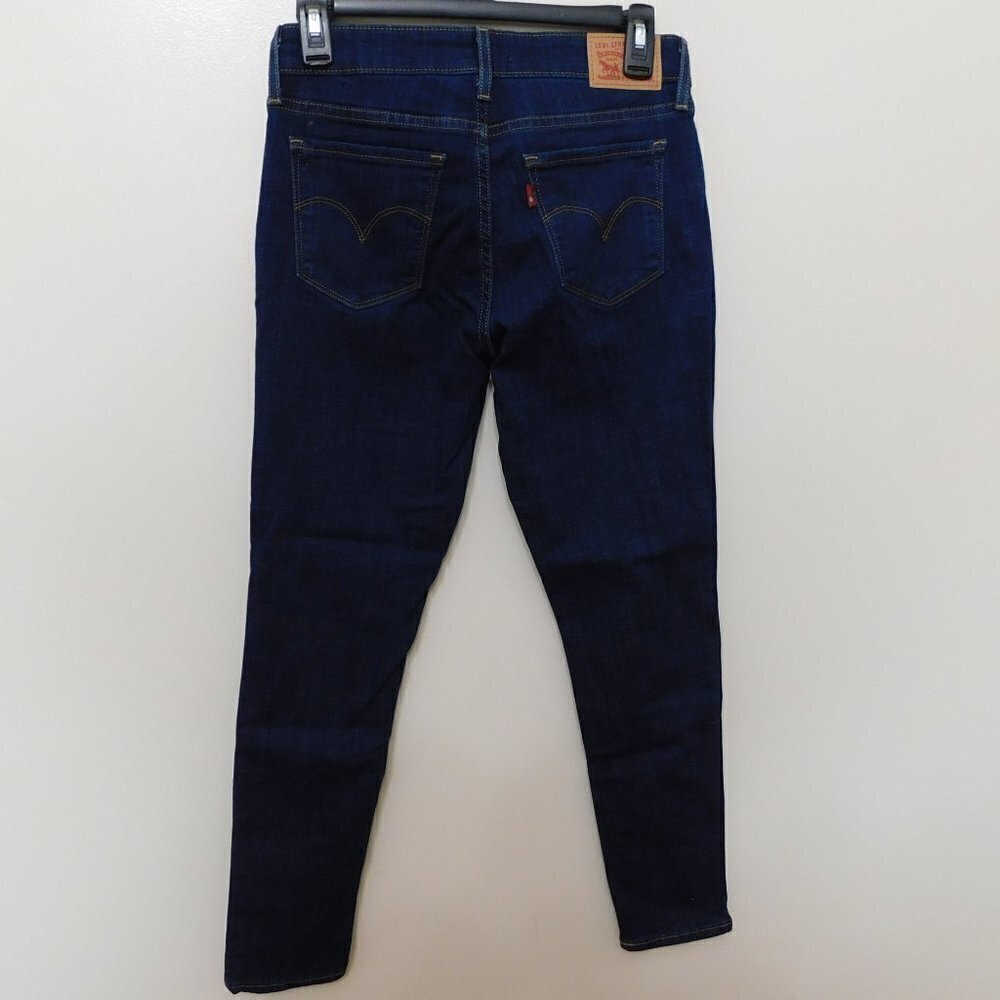 𝅺JR56 - Levi's Blue Women's 711 Skinny Jeans Size 4 / 27x28